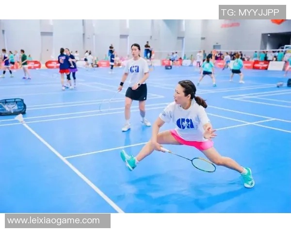 全国锦标赛回顾：杭州羽毛球队展现出强大实力与团队精神的精彩表现