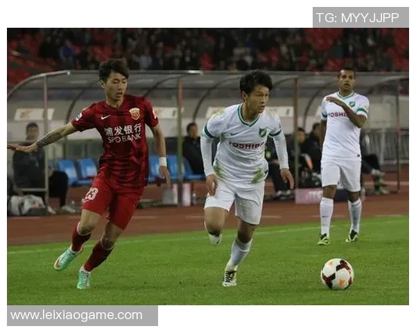 赛后分析：杭州篮球队与上海篮球队在比赛中的战术灵活性对比探讨